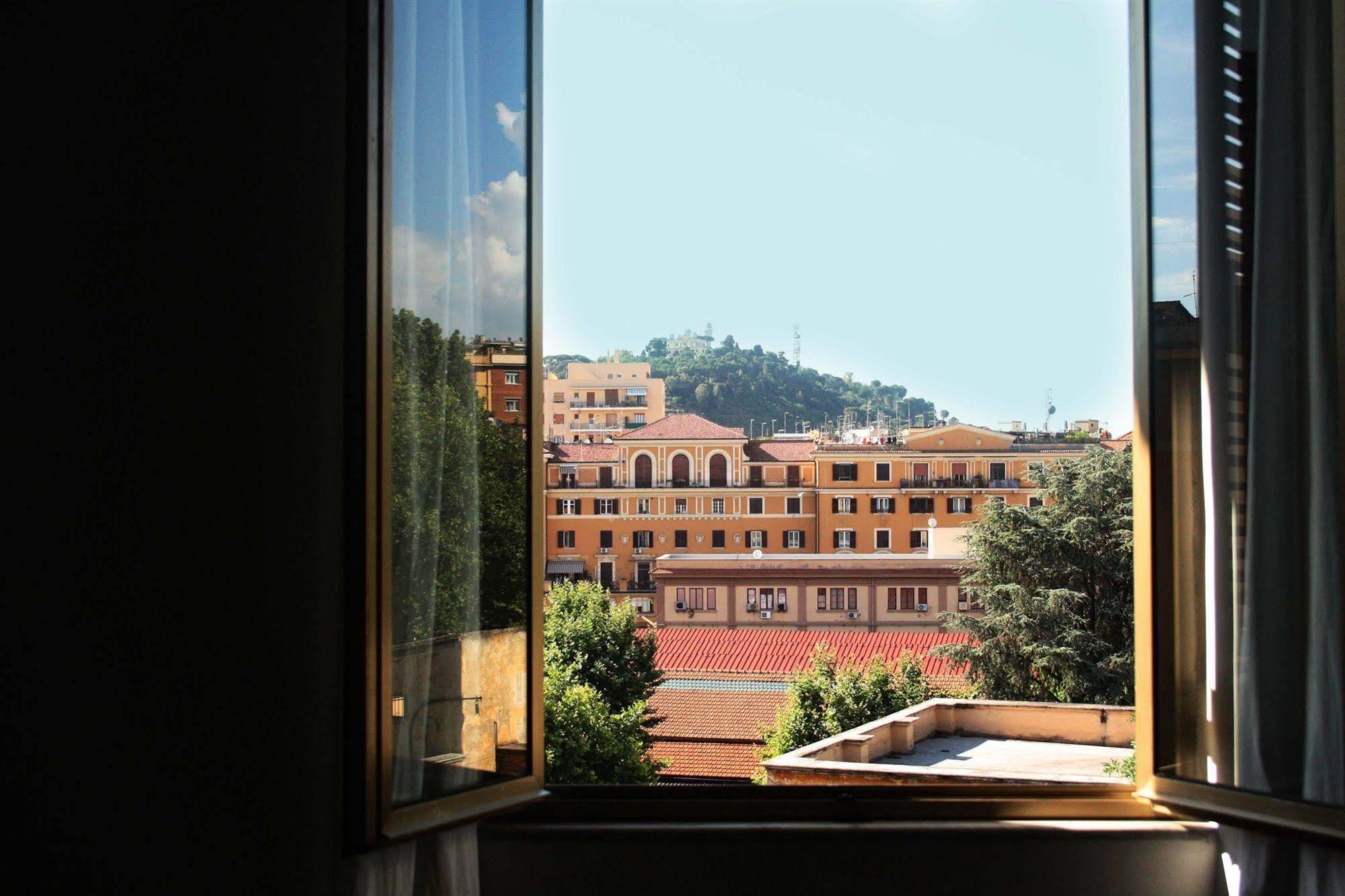 Cielo Vaticano Guest House Рим Екстер'єр фото